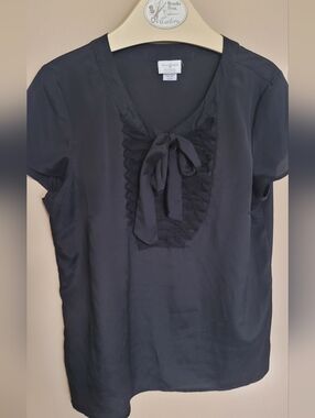💜2 for $10💜 Bundle and save Black Tie-Neck Ruffle Front Blouse
